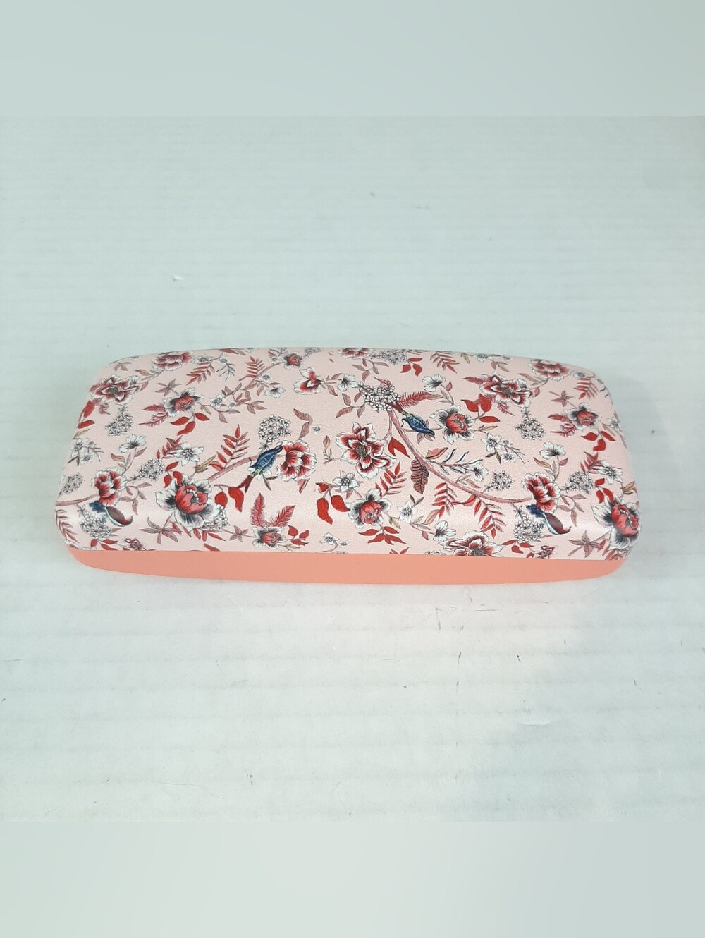 Kensie brand pink floral design clamshell eyeglass case